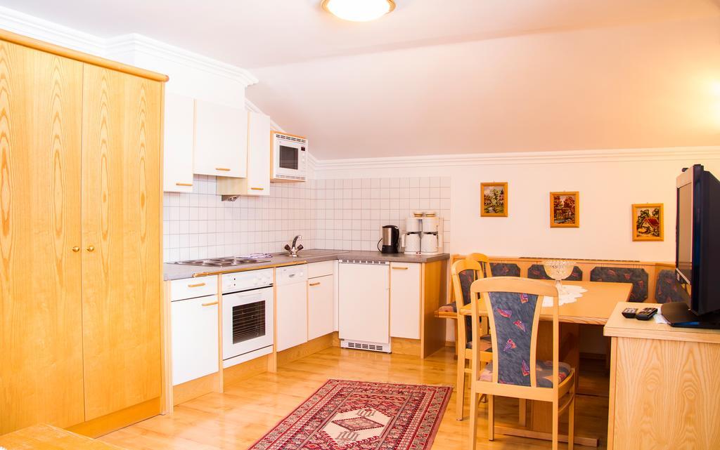 Alberts Bellevue Appartements Hintertux Phòng bức ảnh