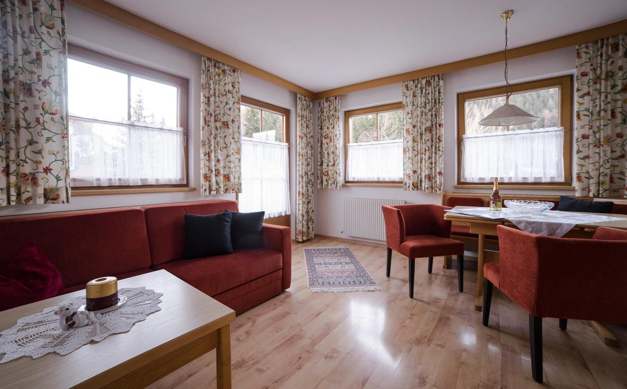 Alberts Bellevue Appartements Hintertux Phòng bức ảnh