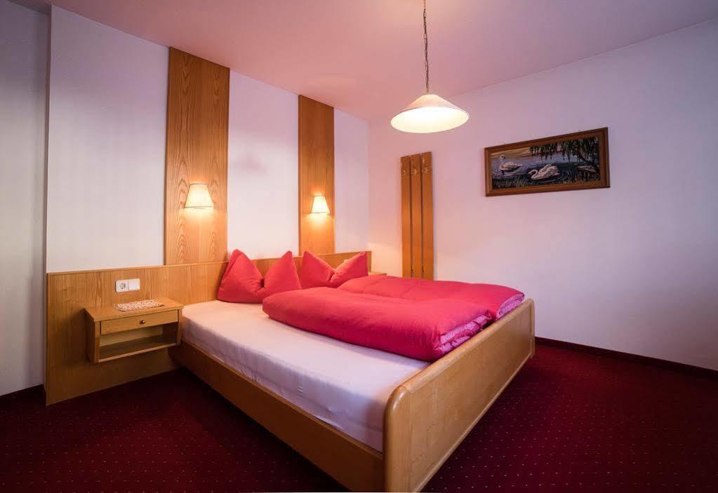 Alberts Bellevue Appartements Hintertux Ngoại thất bức ảnh